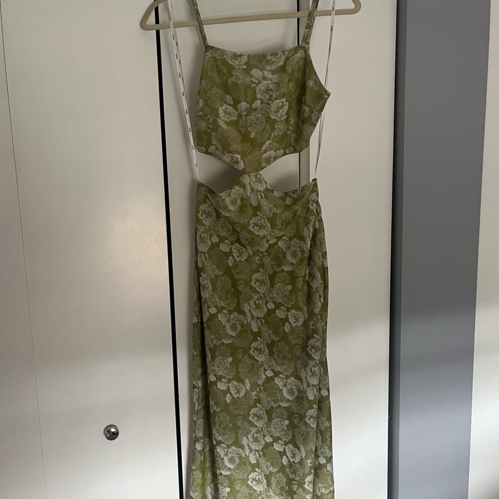 Rahi Floral Print Cutout Maxi Dress - Picture 3 of 5